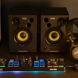 Hercules DJStarter Kit with Controller, Speakers and Headphones