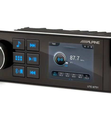 Alpine UTE-M701 2.8